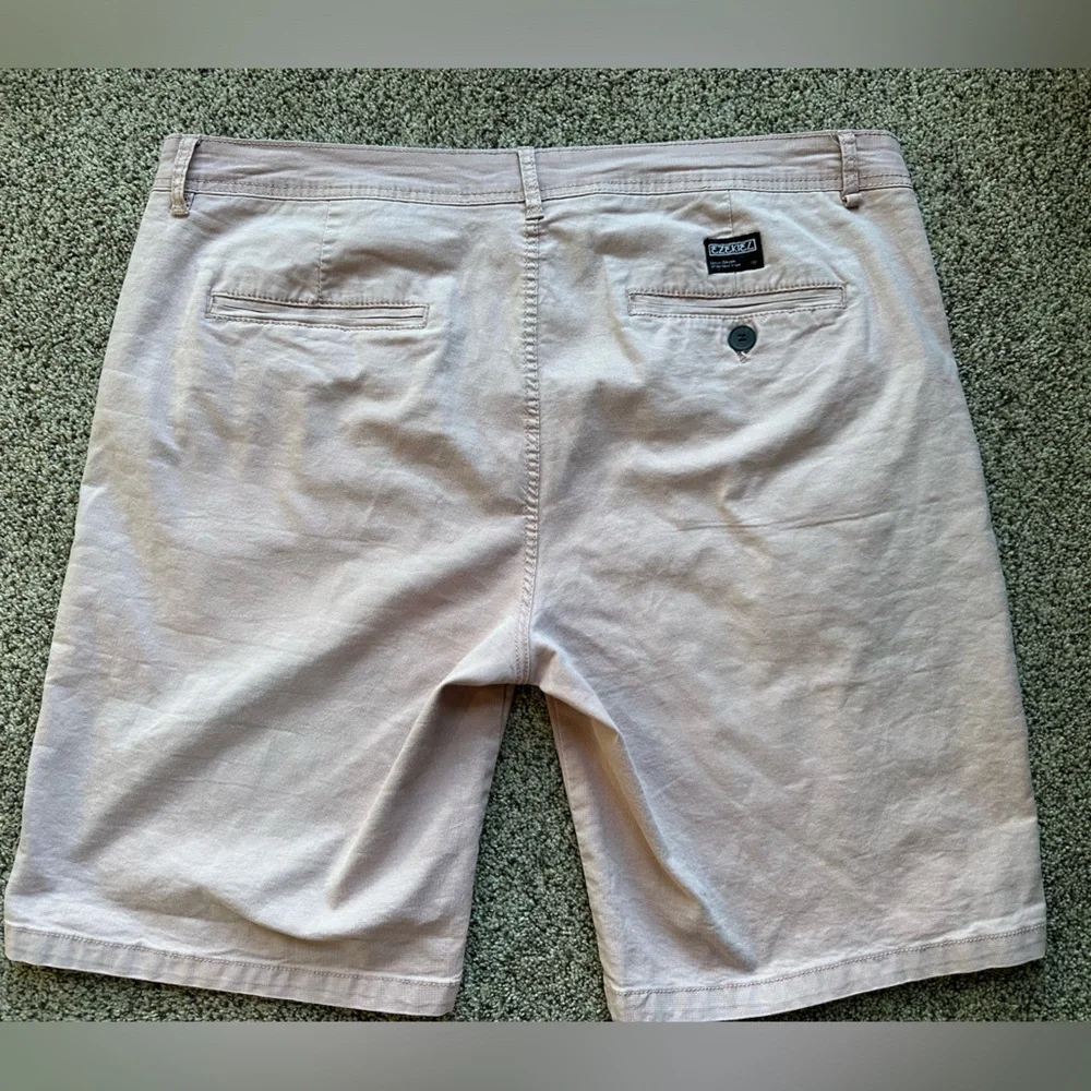 Ezekiel Men's Flat front Chino Shorts maroon to soft red color vacation